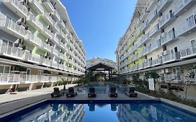 Seaview Amani Grand Resort Residences 3-5Mins From Airport